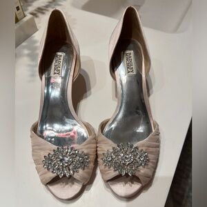 Badgley Mischka Blush Pink Peep Toe D’Orsay Embellished Pumps, size 9.5/10